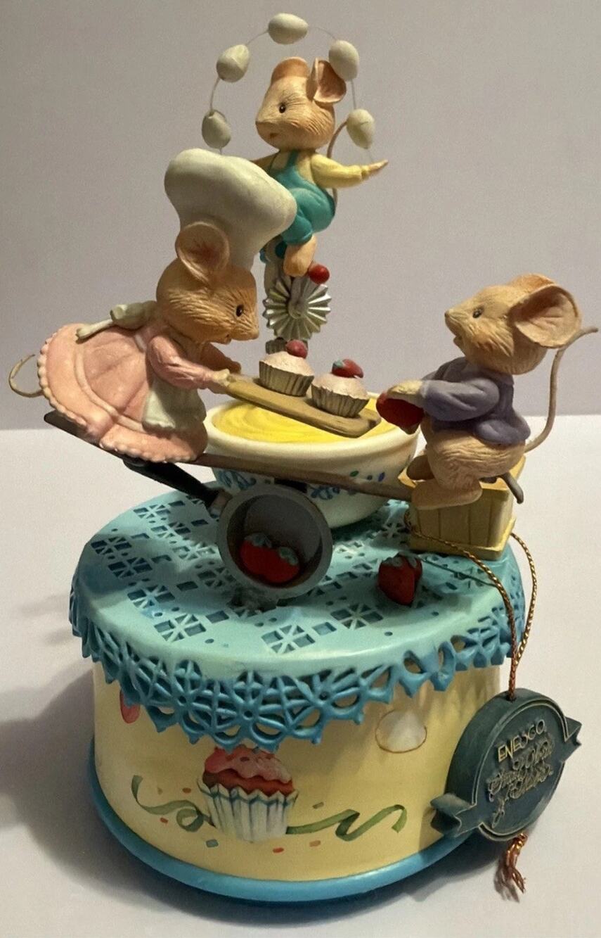 Enesco Music Box Revolving "Whistle While You Work Mice" 1984 Working